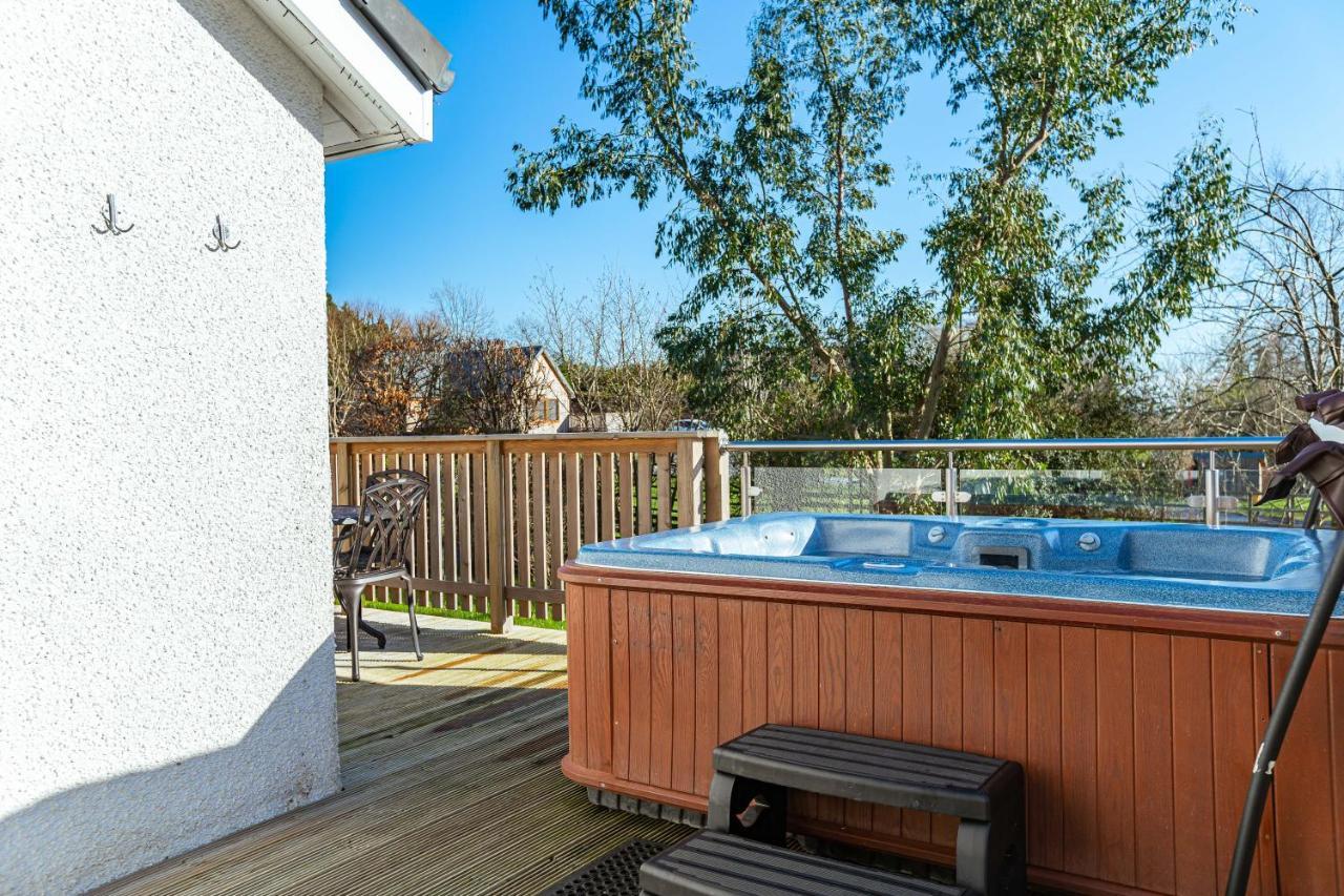 Sparrowhawk Cottage With Hot Tub Newton Stewart Dış mekan fotoğraf