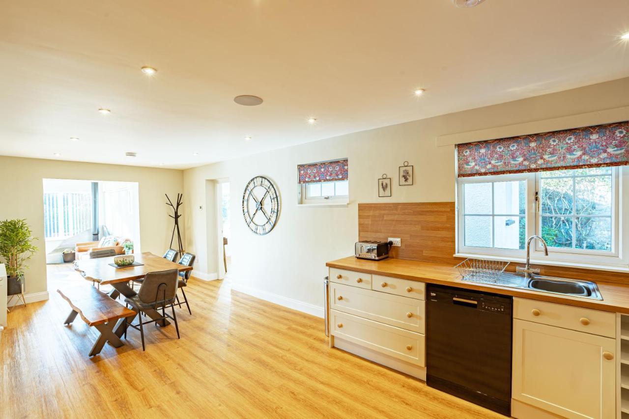 Sparrowhawk Cottage With Hot Tub Newton Stewart Dış mekan fotoğraf